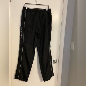 Women’s size lg windpants